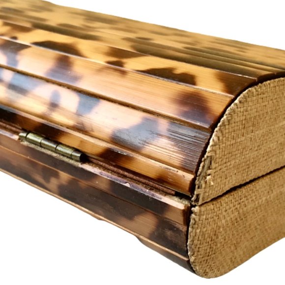 Vintage 60's Lucite Acrylic Clutch Purse Hard Shell Hinged Side Snap Closure - Picture 12 of 16